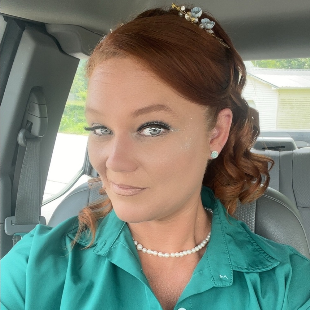 Meet your Posher, Stephani